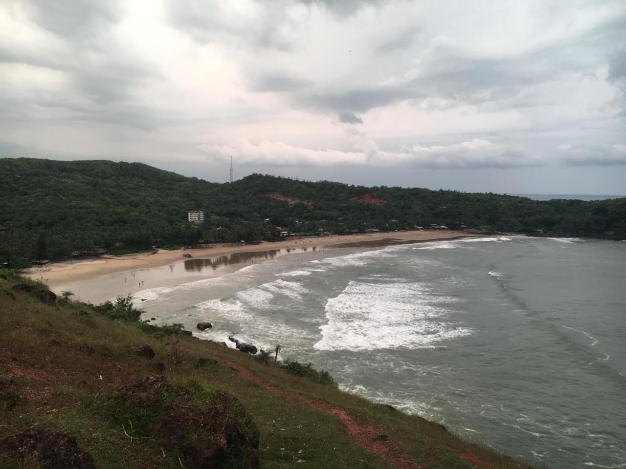 White Elephant Restaurant & Cottages Gokarna Гокарна Екстер'єр фото