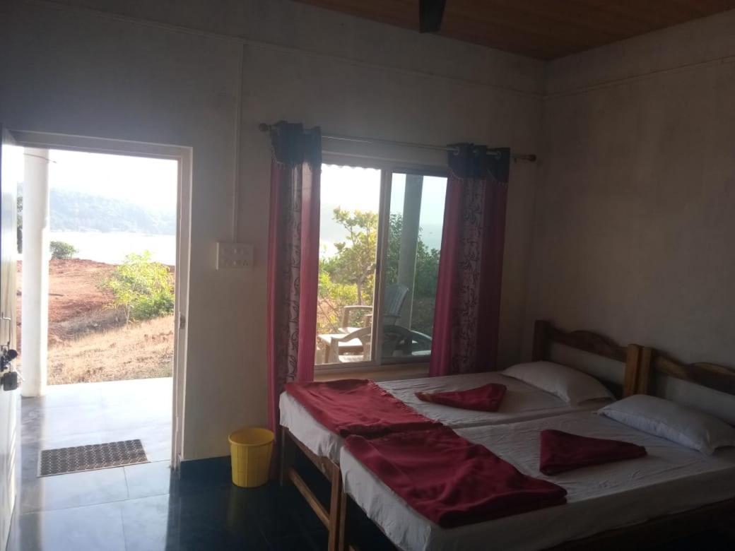 White Elephant Restaurant & Cottages Gokarna Гокарна Екстер'єр фото